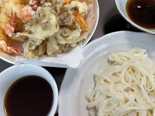 天ぷらには「稲庭うどん」