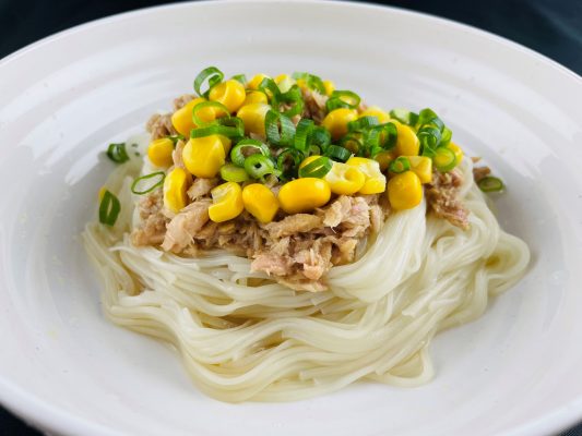 稲庭そうめんレシピ!『ツナとコーンの混ぜそうめん』