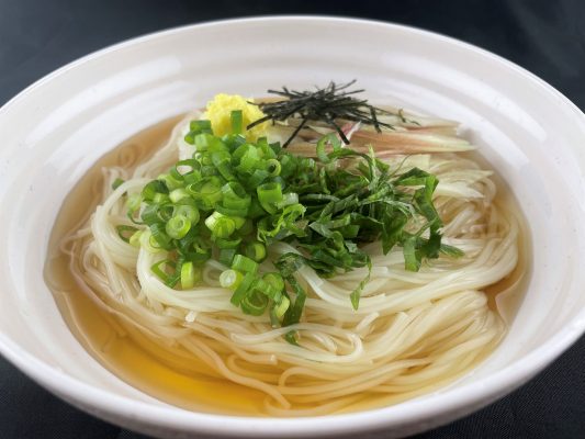 稲庭そうめんレシピ!『夏の定番ぶっかけそうめん』