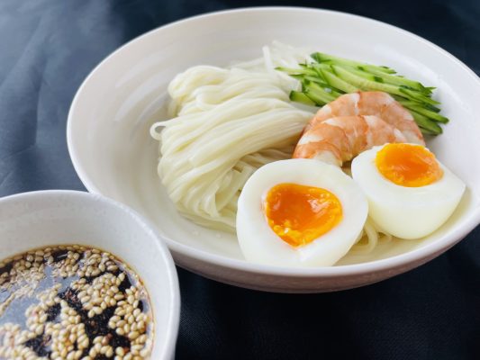 稲庭うどんレシピ!『激うま・ピリ辛つけ麺』