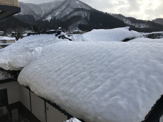 雪下ろし