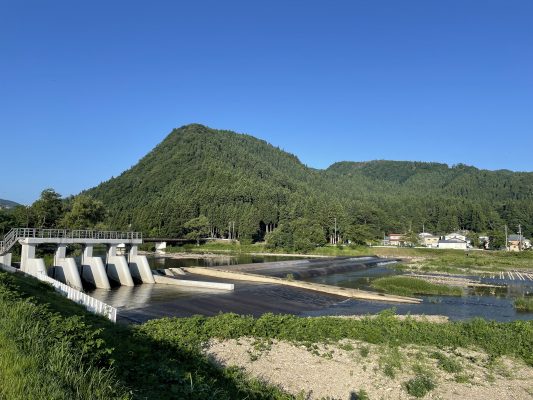 皆瀬川
